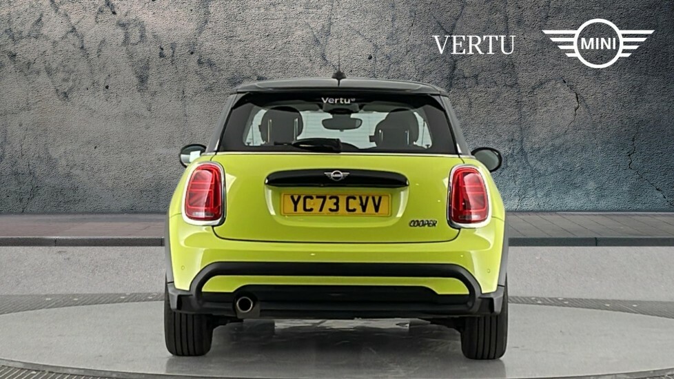 Mini Hatch 1.5L Cooper Exclusive Yellow #15