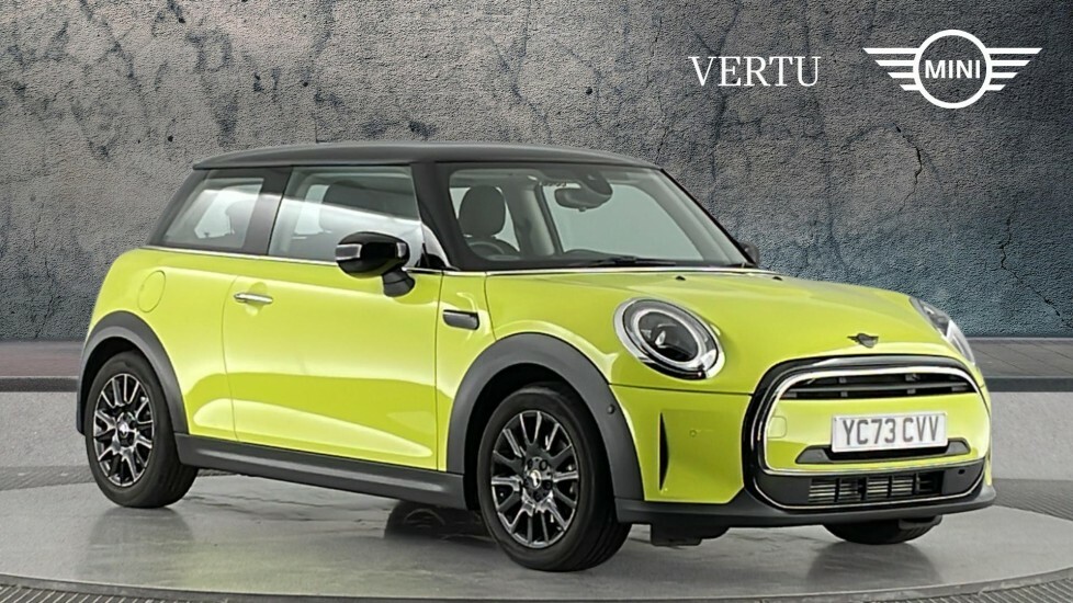 Mini Hatch 1.5L Cooper Exclusive Yellow #1