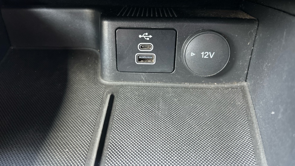 Ford Kuga 2.5 Phev St-line Cvt White #28