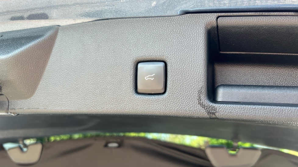Ford Kuga 2.5 Phev St-line Cvt White #41