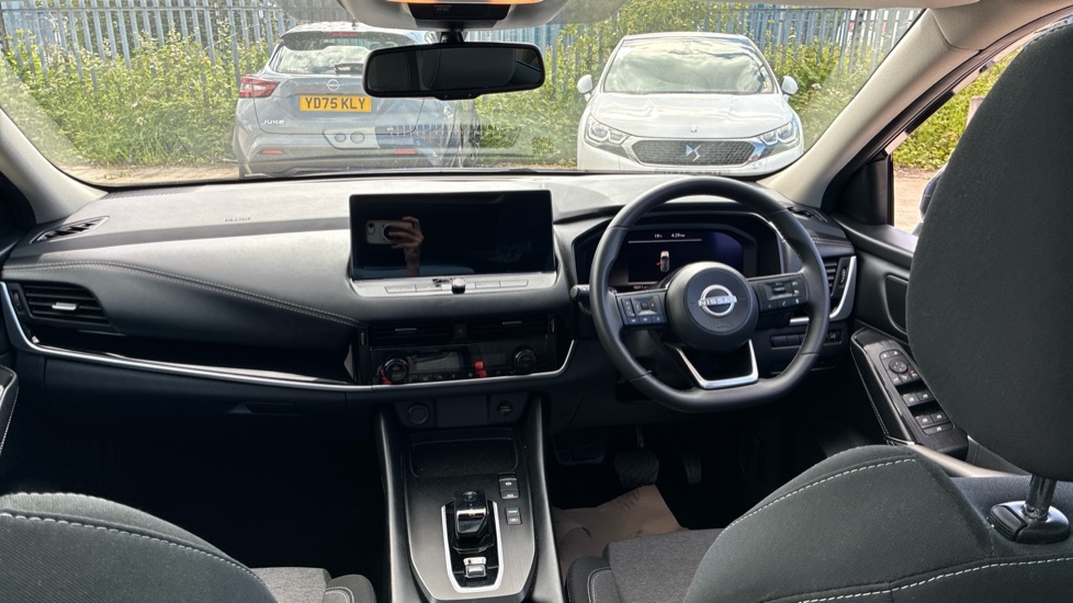 Nissan Qashqai E-power Tekna Red #10