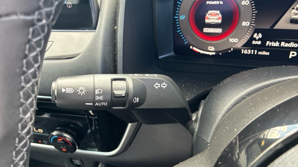 Nissan Qashqai E-power Tekna Red #21