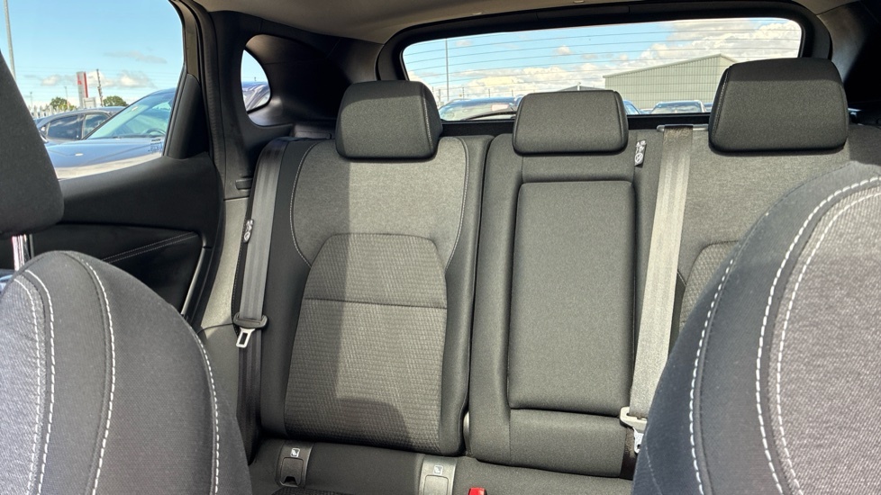 Nissan Qashqai E-power Tekna Red #15