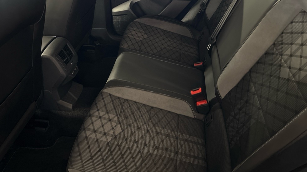 Volkswagen T-Roc R Black #16