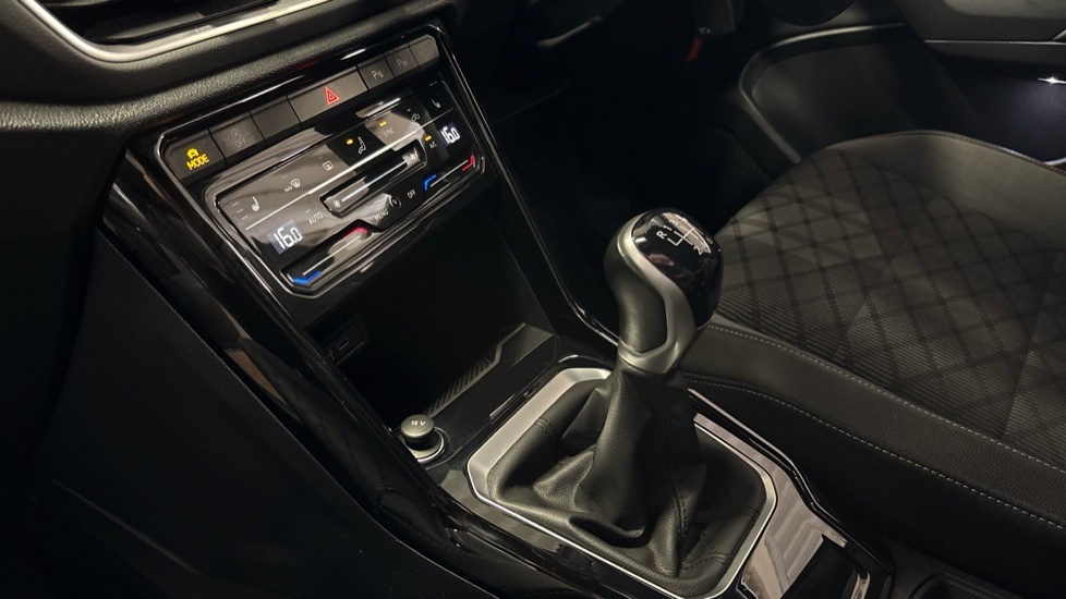 Volkswagen T-Roc R Black #13