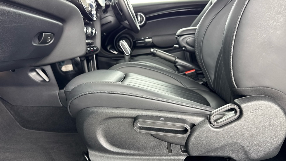 Mini Convertible 2.0 Cooper S Exclusive Steptronic Euro #32