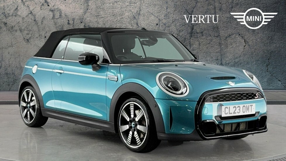 Mini Convertible Cooper S Seaside Edition Blue