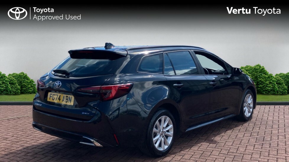 Toyota Corolla Icon Black #2