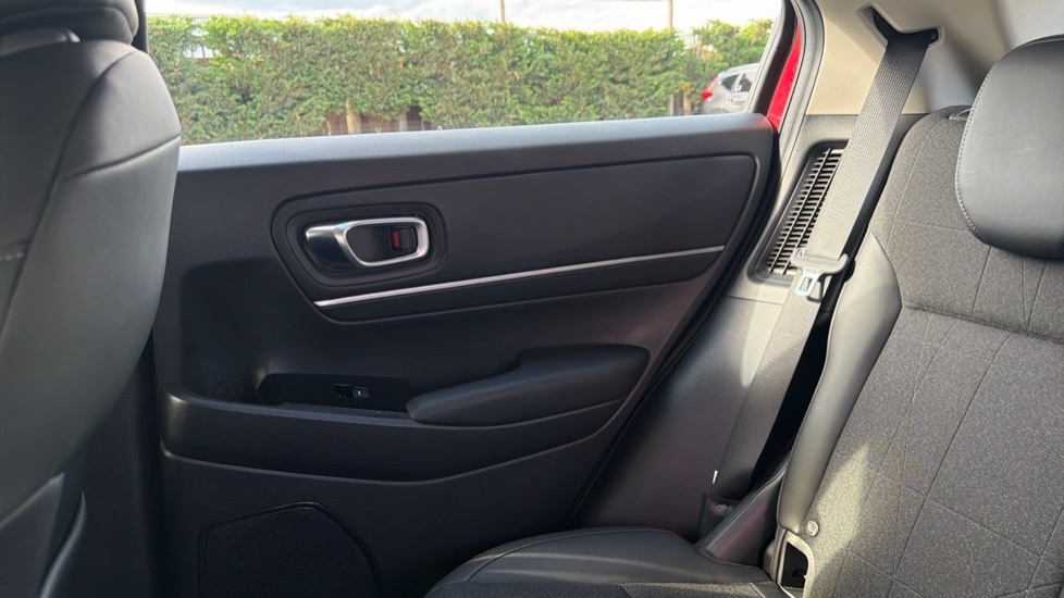 Honda Hr-V Advance Red #23