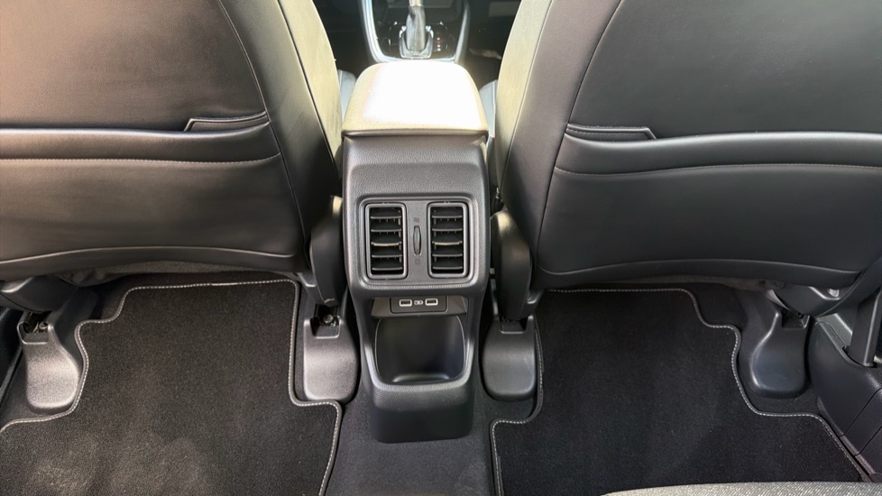 Honda Hr-V Advance Red #22