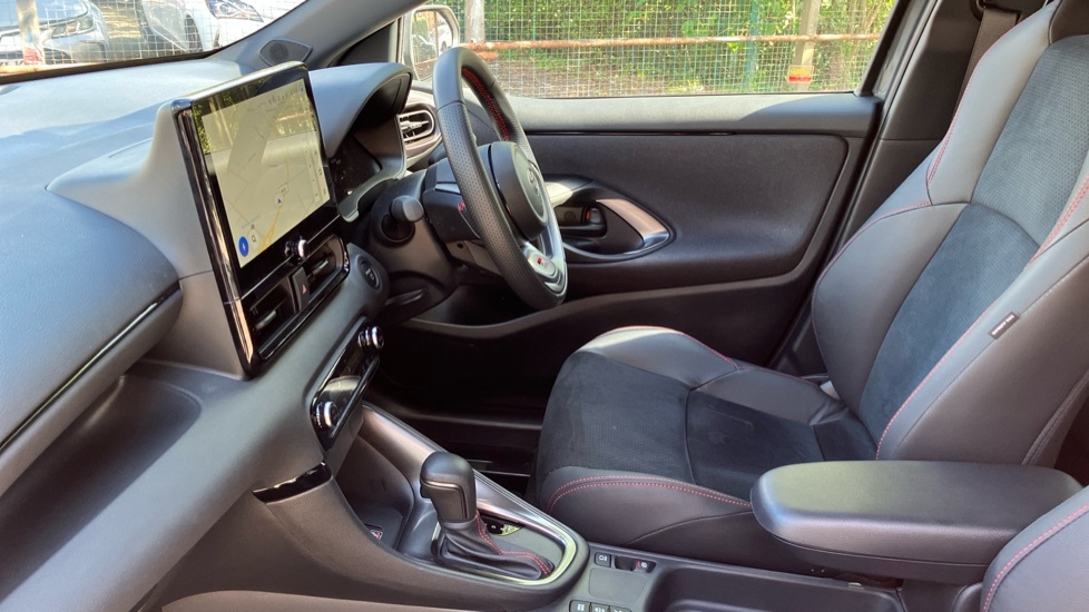 Toyota Yaris Gr Sport Grey #5