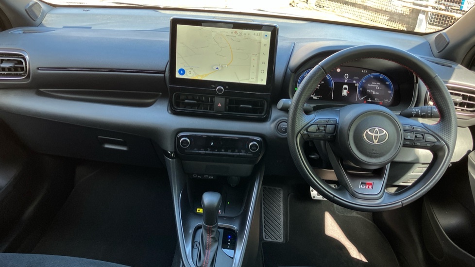 Toyota Yaris Gr Sport Grey #6