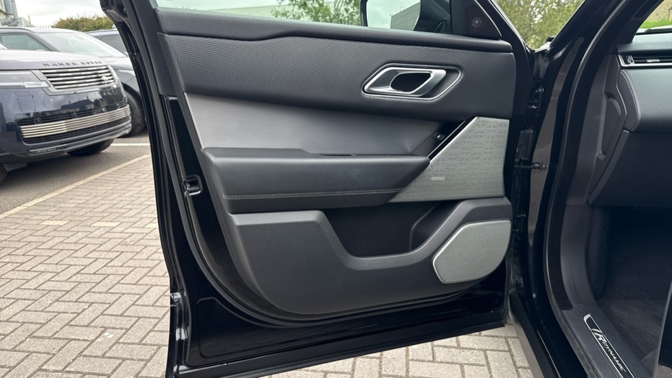 Land Rover Range Rover Velar R-dynamic Se Black #37