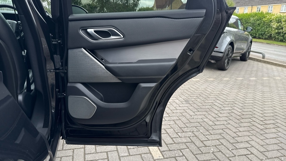 Land Rover Range Rover Velar R-dynamic Se Black #33