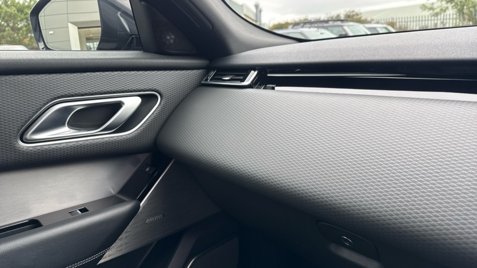 Land Rover Range Rover Velar R-dynamic Se Black #26
