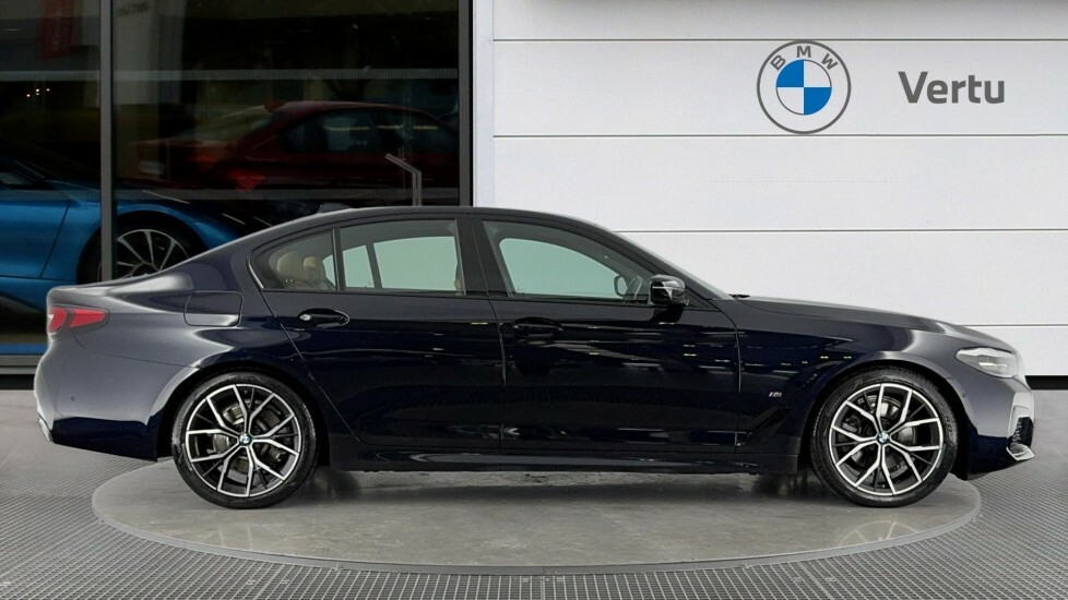 BMW 5 Series M Sport Black #3