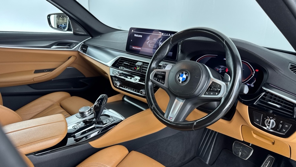 BMW 5 Series M Sport Black #6