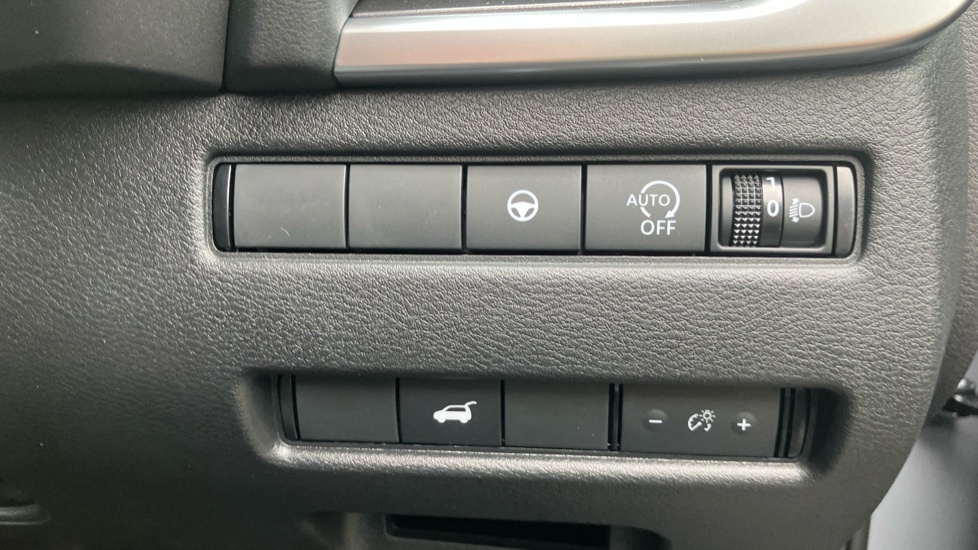 Nissan X-Trail Tekna Silver #41