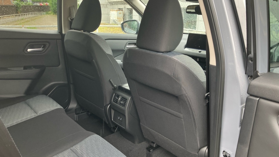 Nissan X-Trail Tekna Silver #30