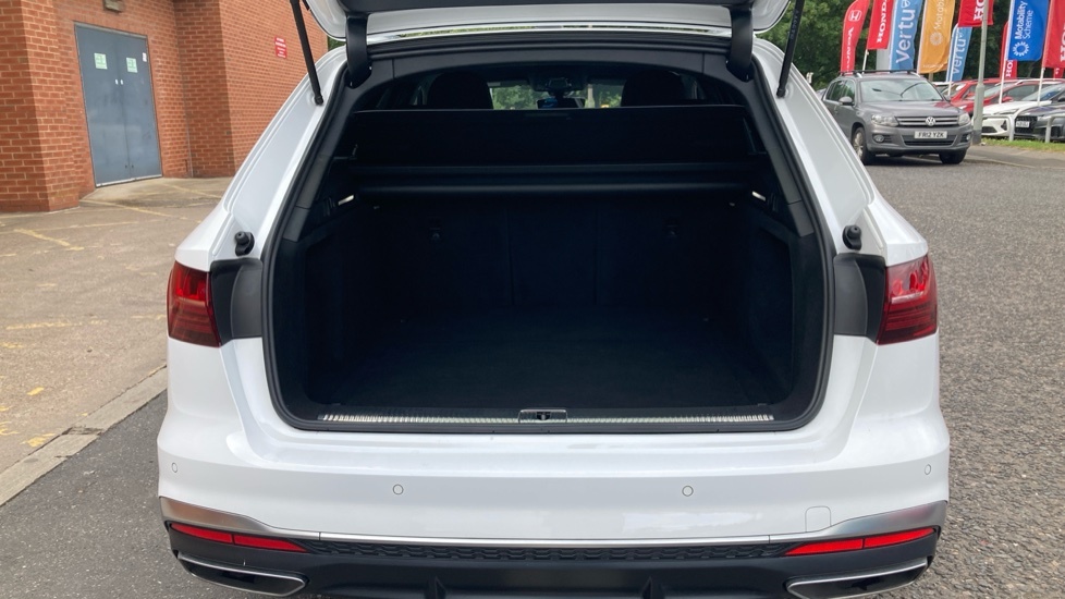 Audi A4 S Line White #4