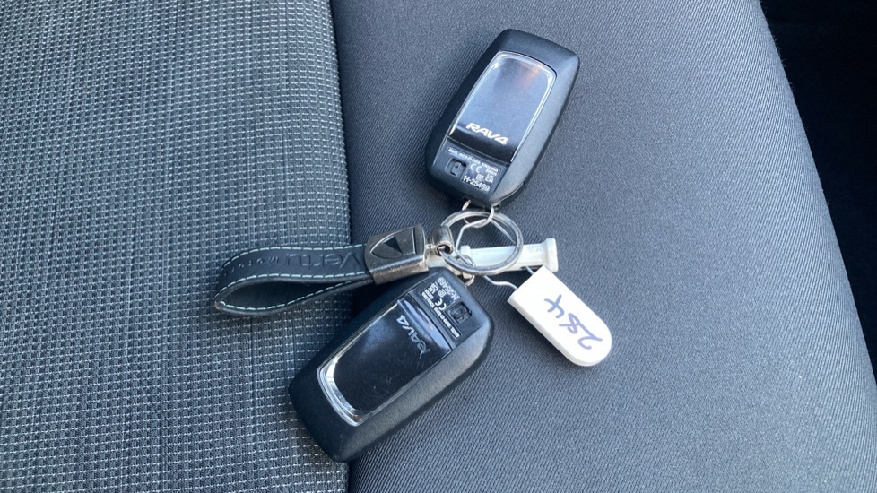 Toyota Rav 4 Suv #28
