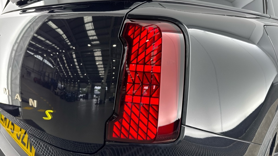 Mini Countryman E Exclusive Black #22