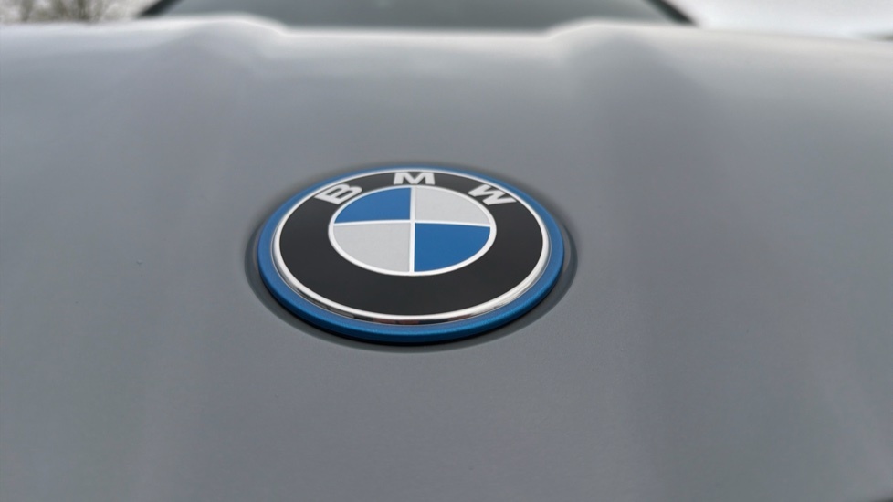 BMW iX2 150Kw Edrive20 M Sport 65Kwh Grey #24