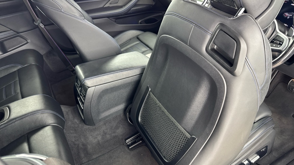 BMW 4 Series M440i Black #42