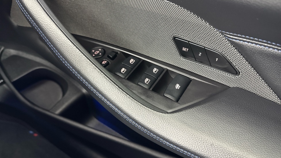 BMW 4 Series M440i Black #49