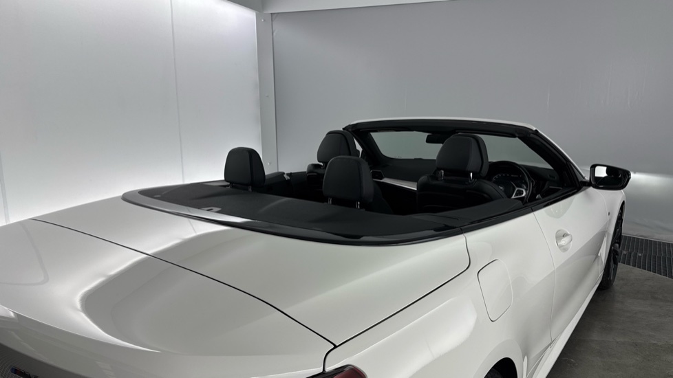 BMW 4 Series M440i Black #68