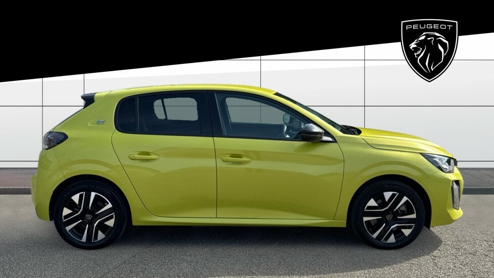 Peugeot e-208 Style Yellow #5