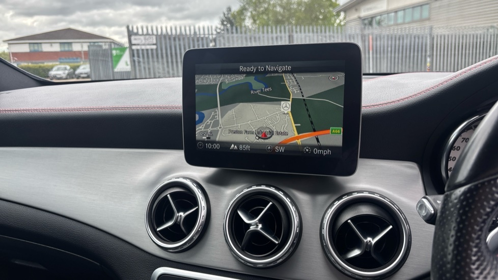 Mercedes-Benz GLA Class Gla 200 Se Executive Blue #41