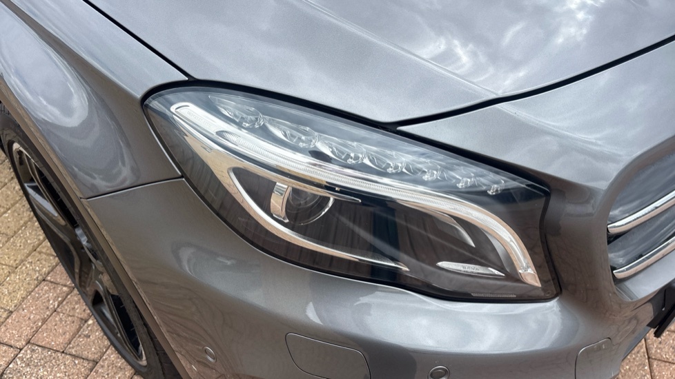 Mercedes-Benz GLA Class Gla 200 Se Executive Blue #31
