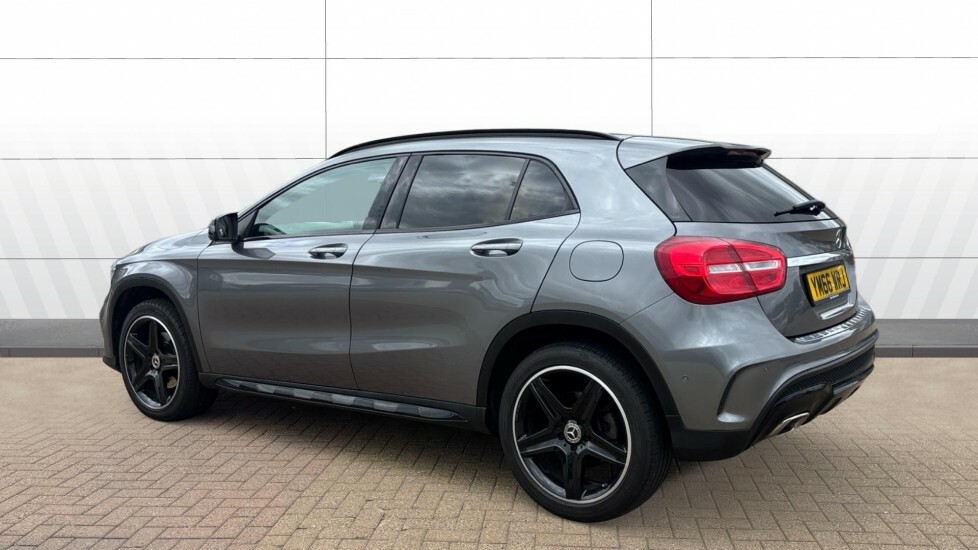 Mercedes-Benz GLA Class Amg Line Grey #2