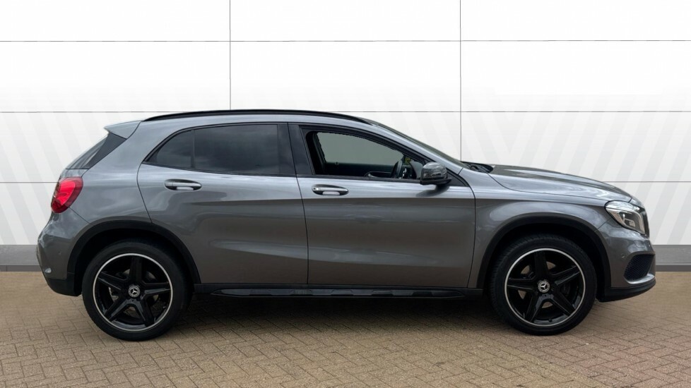 Mercedes-Benz GLA Class Amg Line Grey #5