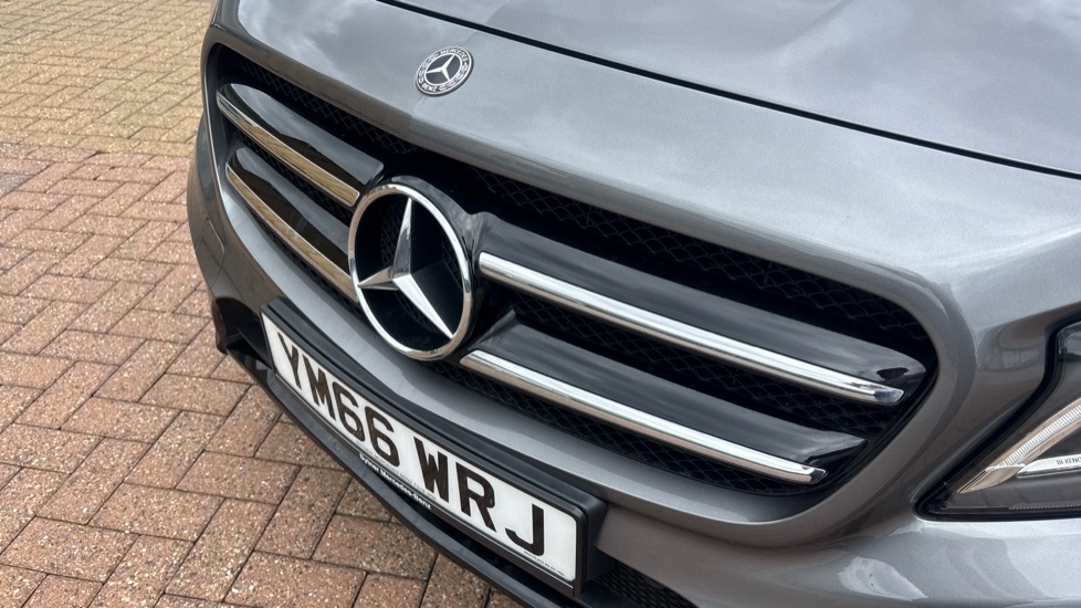 Mercedes-Benz GLA Class Gla 200 Se Executive Blue #30