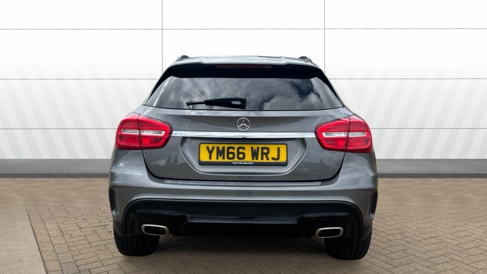 Mercedes-Benz GLA Class Amg Line Grey #6