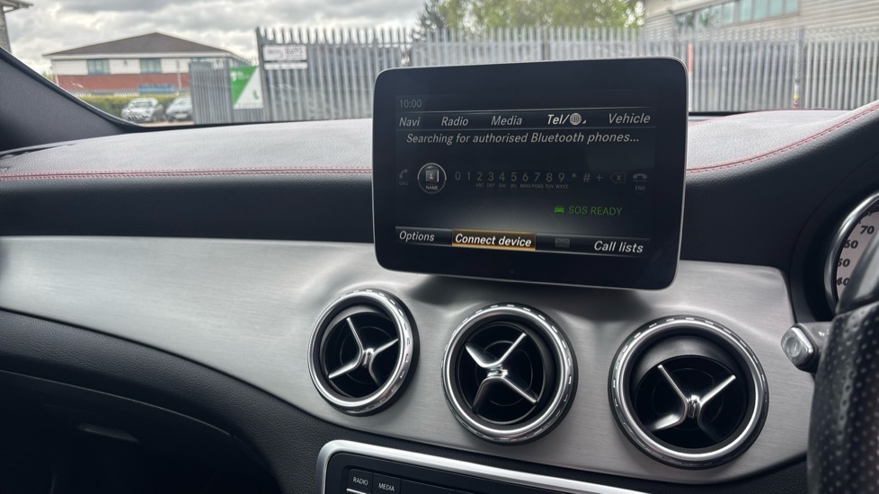 Mercedes-Benz GLA Class Gla 200 Se Executive Blue #42