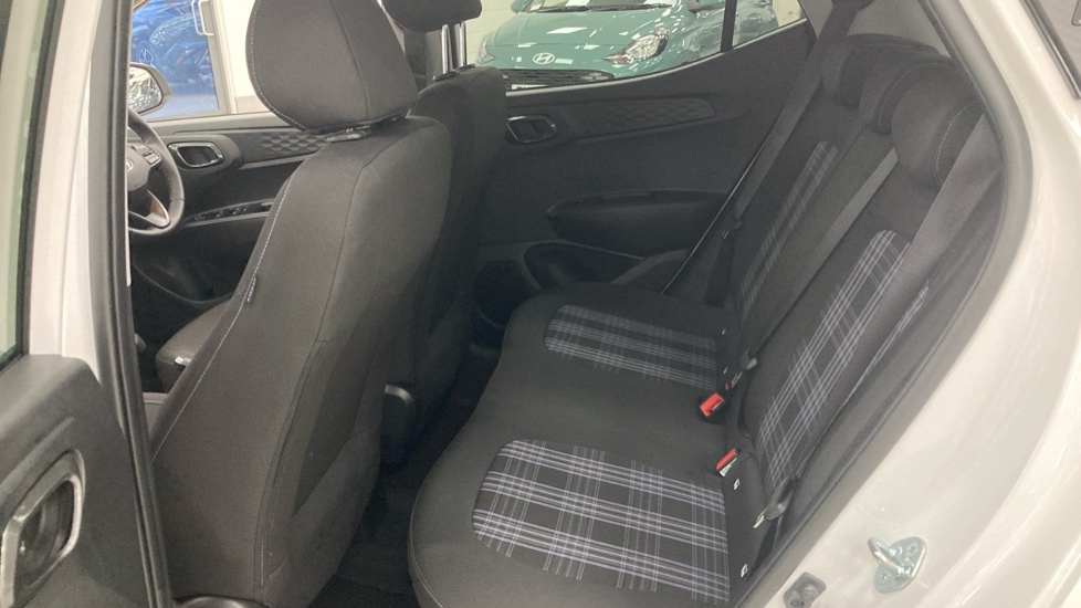 Hyundai I10 Advance Green #16