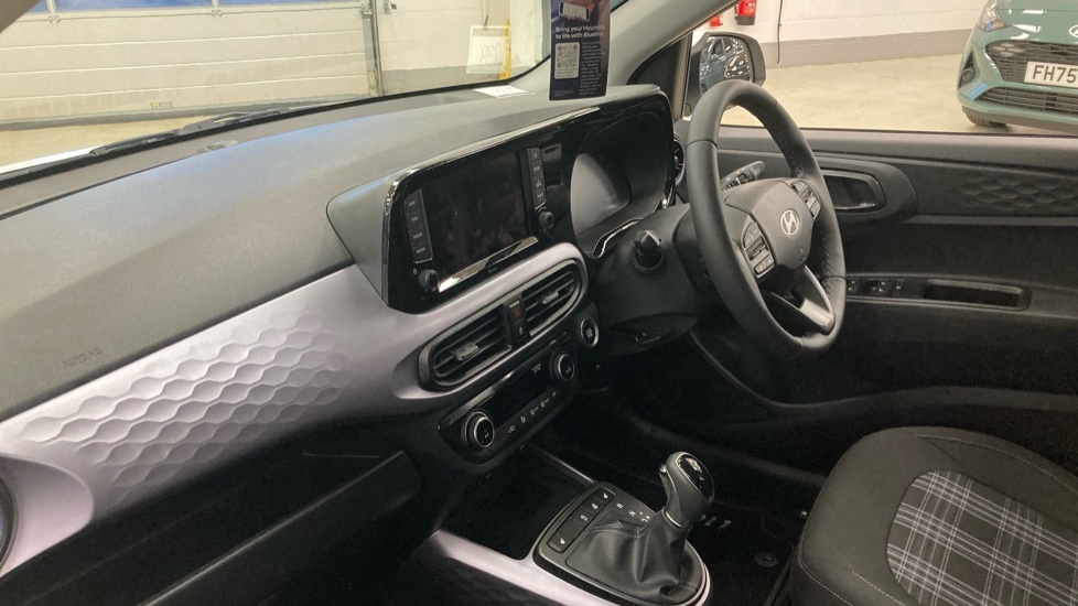 Hyundai I10 Advance Green #9