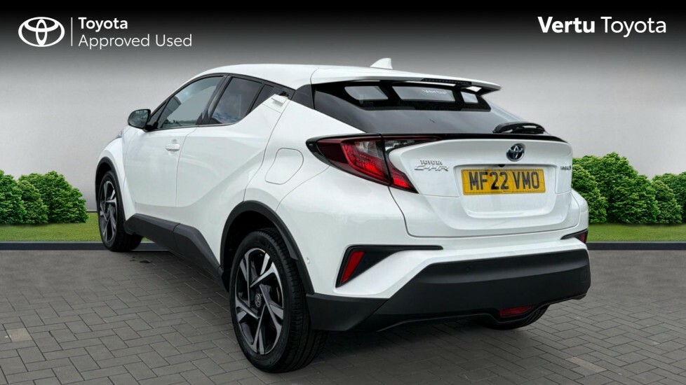 Toyota C-Hr Design White #4