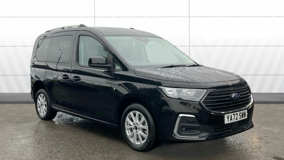 Ford Tourneo Connect Titanium Black