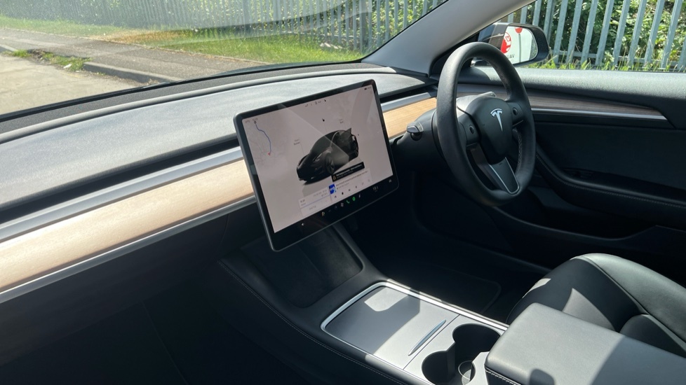 Tesla Model 3 Dual Motor Long Range Saloon 4 White #9
