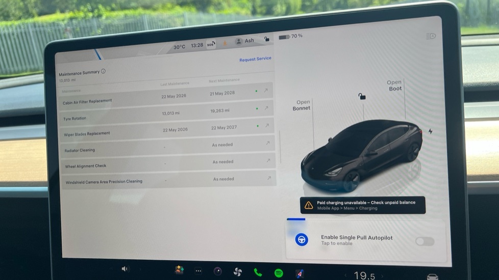 Tesla Model 3 Dual Motor Long Range Saloon 4 White #18