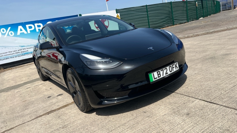 Tesla Model 3 Dual Motor Long Range Saloon 4 White #49