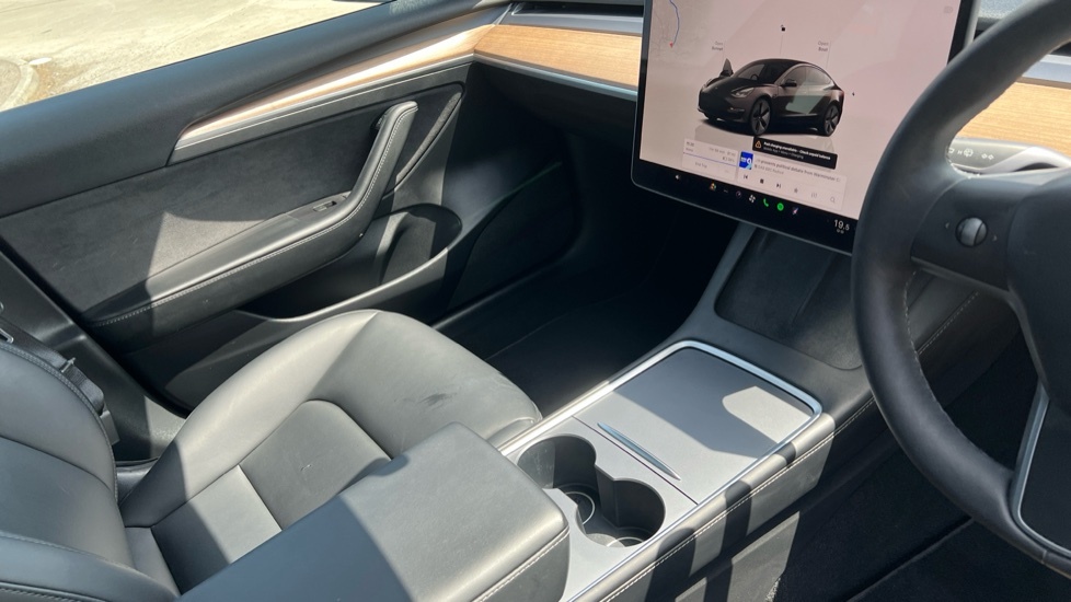 Tesla Model 3 Dual Motor Long Range Saloon 4 White #14