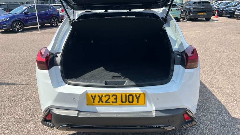 Lexus UX F-sport Design YX23UOY White #4