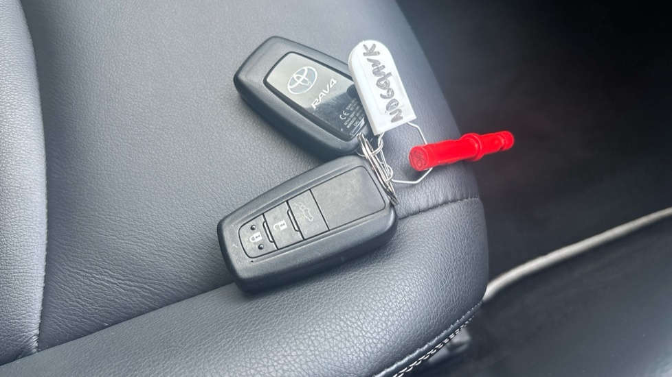 Toyota Rav 4 Dynamic Silver #28