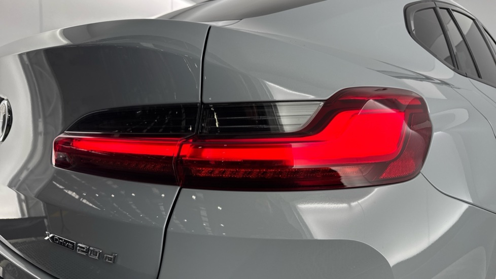 BMW X4 M M Sport Black #25