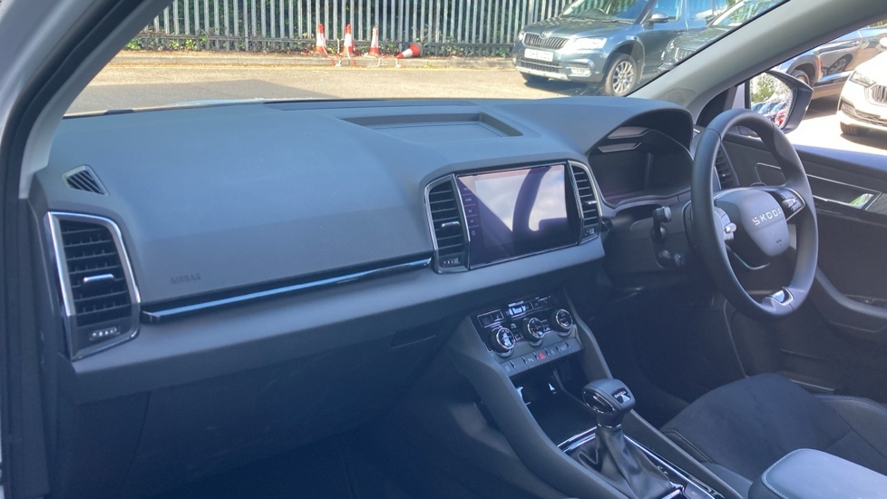 Skoda Karoq Se L Edition White #2